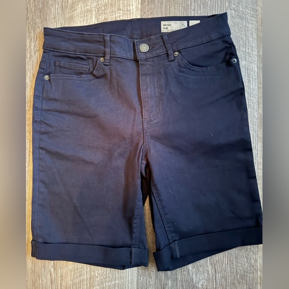 Vero Moda Blue Denim Shorts NWOT - Picture 1 of 4